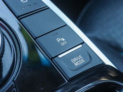 Used 2022 Kia Niro EX Premium image 37