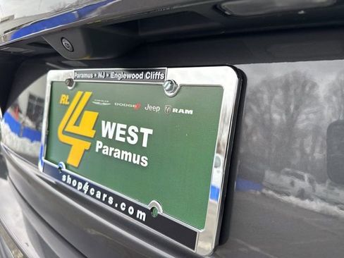 Certified 2022 Jeep Grand Cherokee Limited w/ MOPAR Finishing Package image 16