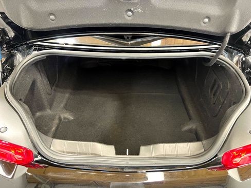 Used 2022 Chevrolet Camaro LT w/ Technology Package image 22