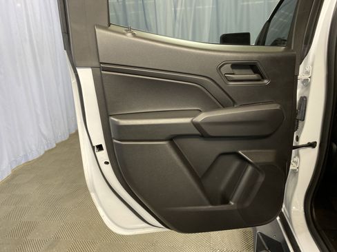 Used 2024 Chevrolet Colorado Trail Boss image 25