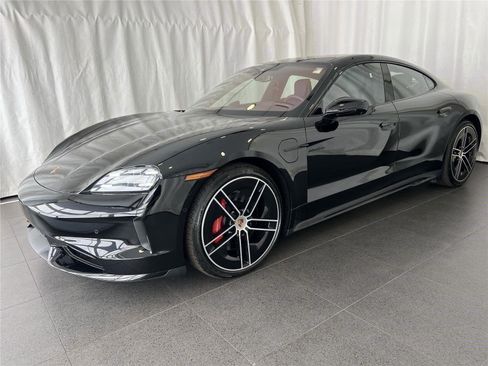 New 2026 Porsche Taycan GTS image 1