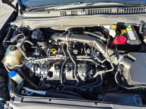 Used 2020 Ford Fusion SE AWD/4WD image 34