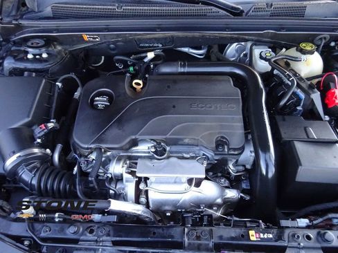 Used 2018 Chevrolet Malibu LT image 11