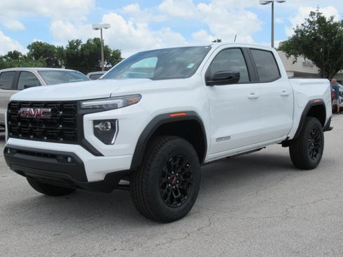 New 2026 GMC Canyon Elevation w/ Convenience Package RWD image 3