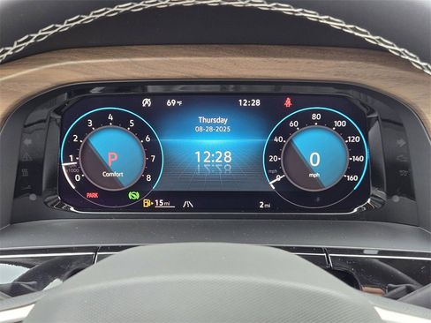 New 2026 Volkswagen Atlas SE image 13