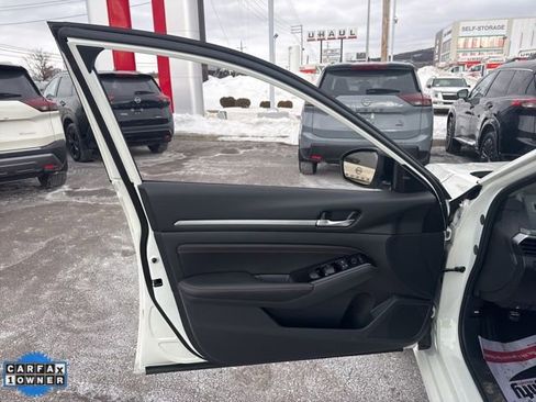 Certified 2023 Nissan Altima 2.5 SR image 10