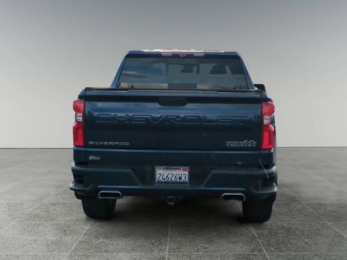 Used 2023 Chevrolet Silverado 1500 High Country w/ Technology Package image 4