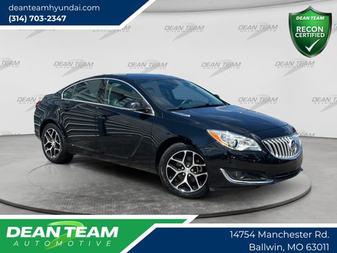Used 2017 Buick Regal Sport Touring FWD image 1