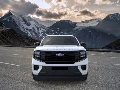 New 2026 Ford Expedition Active AWD/4WD image 6