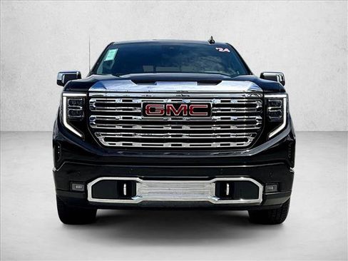 Used 2024 GMC Sierra 1500 Denali w/ Denali Reserve Package AWD/4WD image 3
