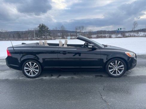 Used 2011 Volvo C70 T5 image 18