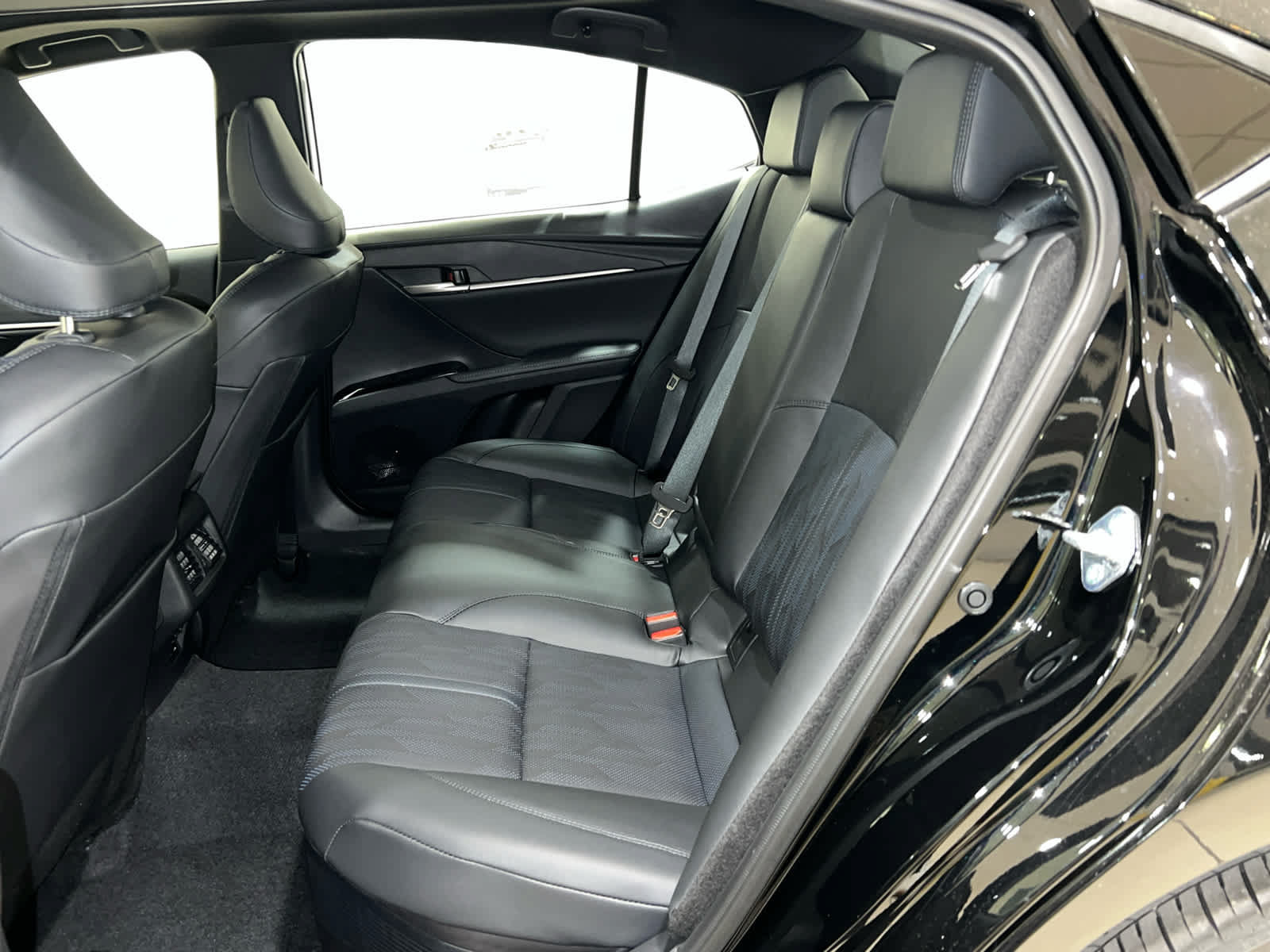 New 2026 Toyota Camry XSE AWD/4WD image 9