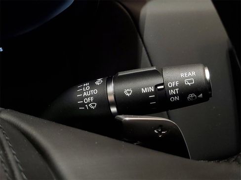 New 2025 Land Rover Range Rover Sport SE image 15