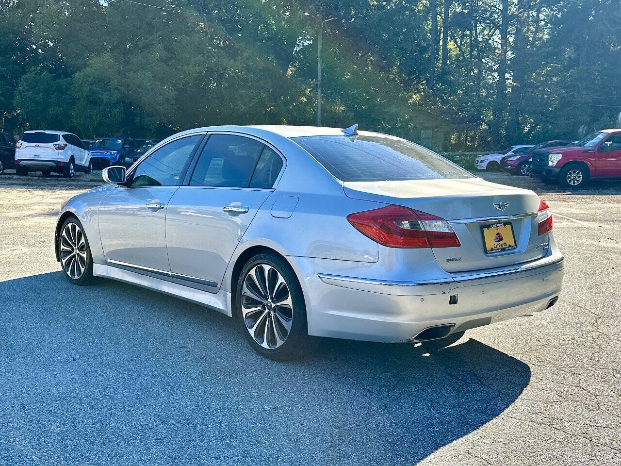 Used 2012 Hyundai Genesis 5.0 R-Spec RWD image 5