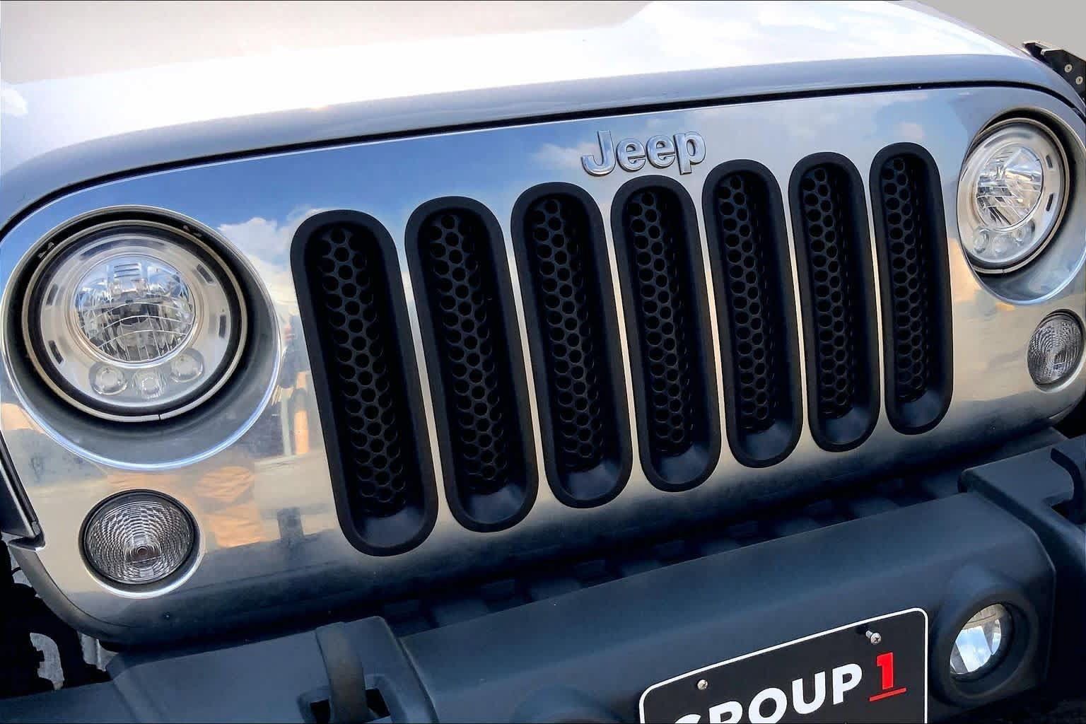 Used 2017 Jeep Wrangler Unlimited Sport w/ Quick Order Package 24S AWD/4WD image 29