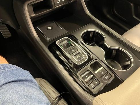 Used 2024 Honda Pilot Touring image 30