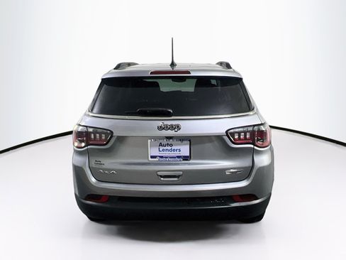 Used 2022 Jeep Compass Latitude w/ Convenience Group AWD/4WD image 6
