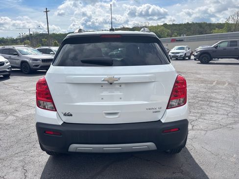 Used 2016 Chevrolet Trax LT w/ LT Convenience Package AWD/4WD image 6