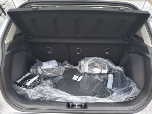 New 2026 Hyundai Venue SE FWD image 8