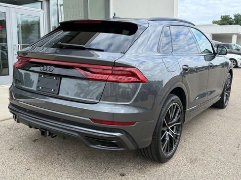 Used 2023 Audi Q8 Prestige w/ Prestige Package AWD/4WD image 3