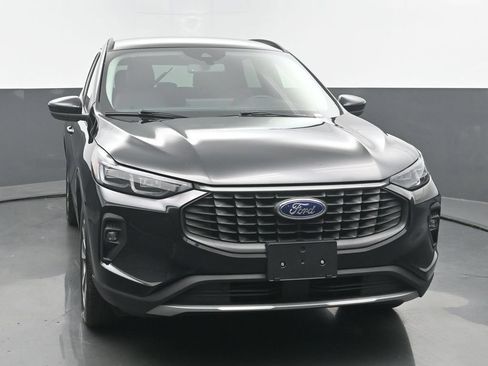 Used 2025 Ford Escape Platinum AWD/4WD image 8