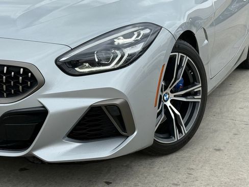 Used 2022 BMW Z4 M40i RWD image 2