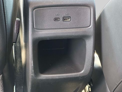 Used 2024 Chevrolet Trax LT w/ Driver Confidence Package FWD image 11