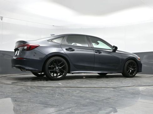 Used 2025 Honda Civic Sport image 32
