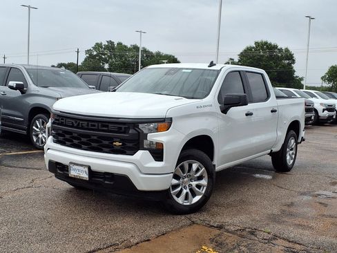 New 2026 Chevrolet Silverado 1500 Custom RWD image 2