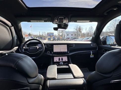 New 2026 Jeep Grand Wagoneer Summit AWD/4WD image 25
