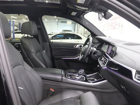 Used 2020 BMW X5 M50i w/ Executive Package AWD/4WD image 30