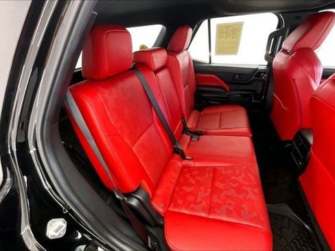 Used 2025 Toyota 4Runner TRD Pro AWD/4WD image 18
