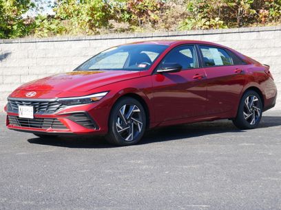 Used 2025 Hyundai Elantra Sport w/ Cargo Package