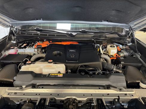 Used 2024 Toyota Sequoia Limited w/ TRD Off-Road Package AWD/4WD image 27