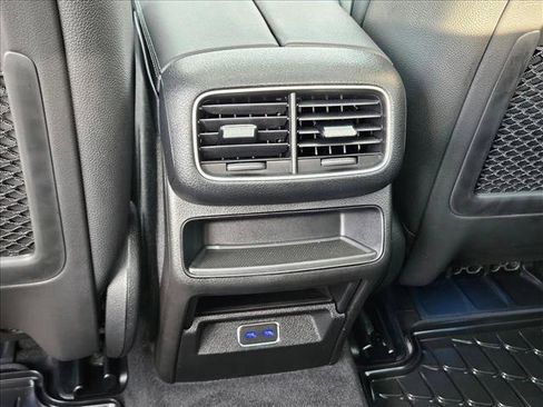 Certified 2025 Mercedes-Benz GLE 350 4MATIC image 19