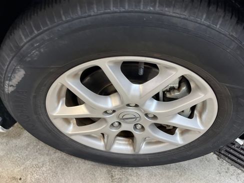 Used 2023 Chrysler Pacifica Touring-L FWD image 40