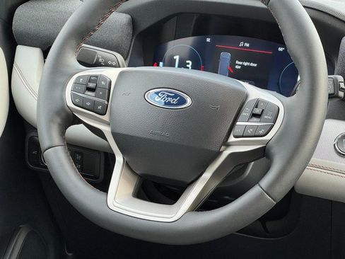 New 2026 Ford Explorer Active w/ Active Comfort Package AWD/4WD image 8
