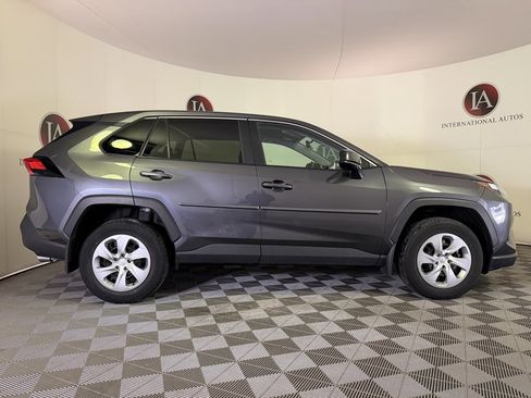 Used 2023 Toyota RAV4 LE image 9