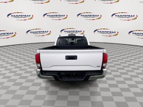 Used 2019 Toyota Tacoma TRD Off-Road image 7