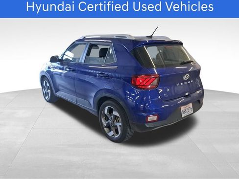 Certified 2025 Hyundai Venue SEL image 33