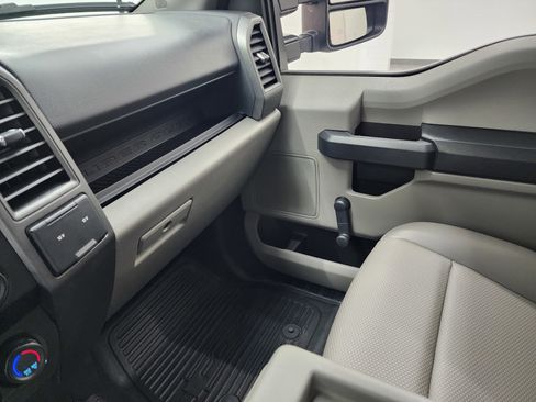 Used 2022 Ford F250 XL w/ STX Appearance Package image 13