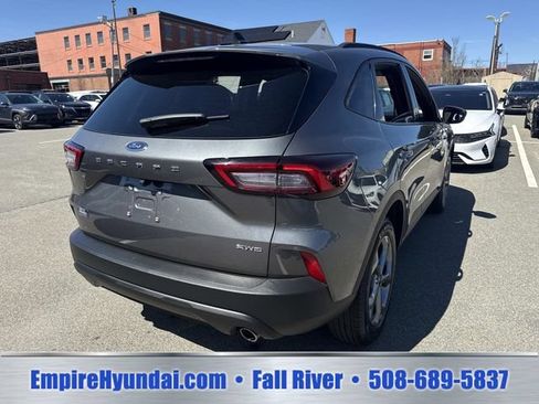 Used 2025 Ford Escape ST-Line Select AWD/4WD image 8