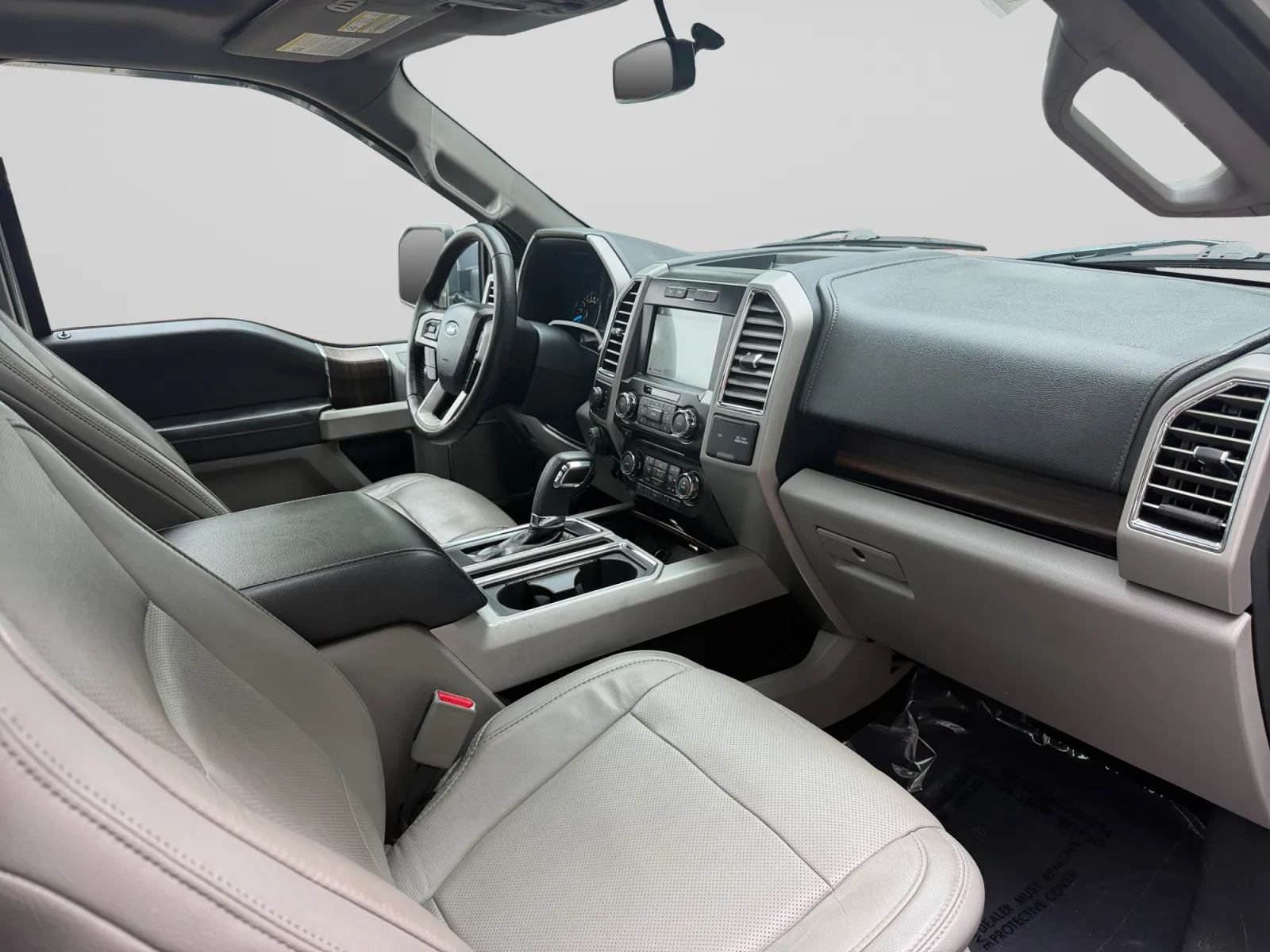 Used 2016 Ford F150 Lariat AWD/4WD image 32