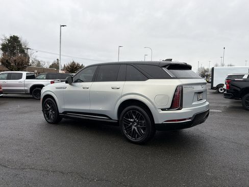 Used 2025 Cadillac Escalade IQ Sport 2 w/ LPO, ONYX Package image 3