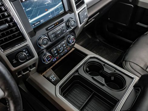 Used 2019 Ford F350 Lariat w/ Lariat Ultimate Package AWD/4WD image 25