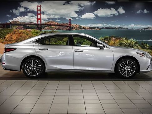 Certified 2025 Lexus ES 350 w/ Premium Package FWD image 5
