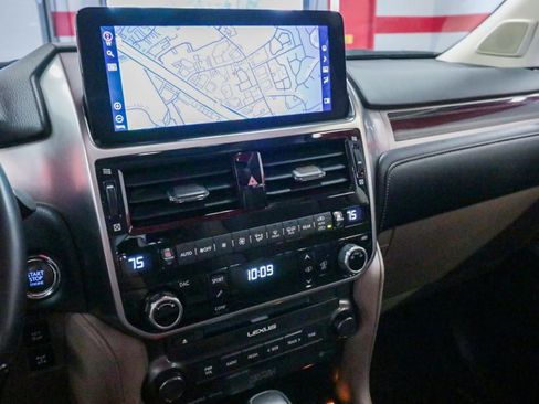 Used 2023 Lexus GX 460 Luxury w/ Sport Design Package image 21