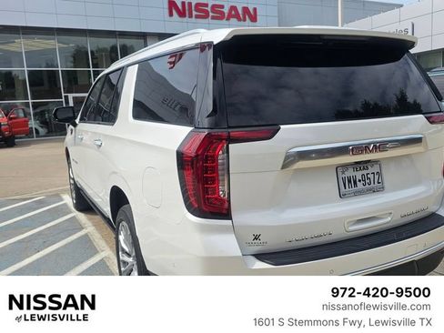 Used 2024 GMC Yukon XL Denali w/ Advanced Technology Package AWD/4WD image 1
