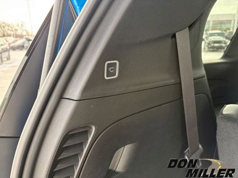 New 2026 Chrysler Pacifica Select w/ S Appearance Package image 30