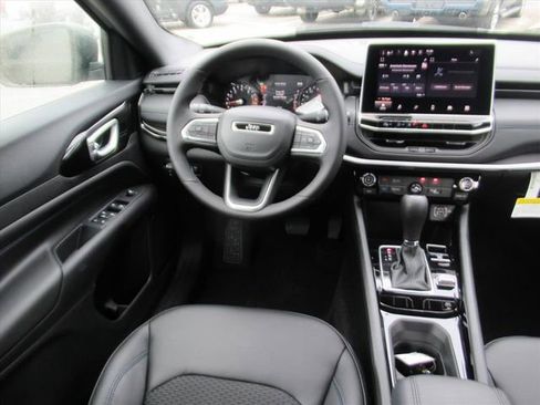 New 2026 Jeep Compass Latitude AWD/4WD image 12